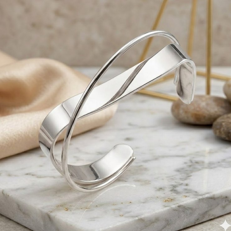 Orlena Sculpted Cuff