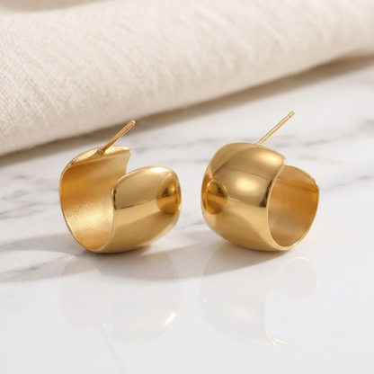Aveline Sculpted Dome Earrings