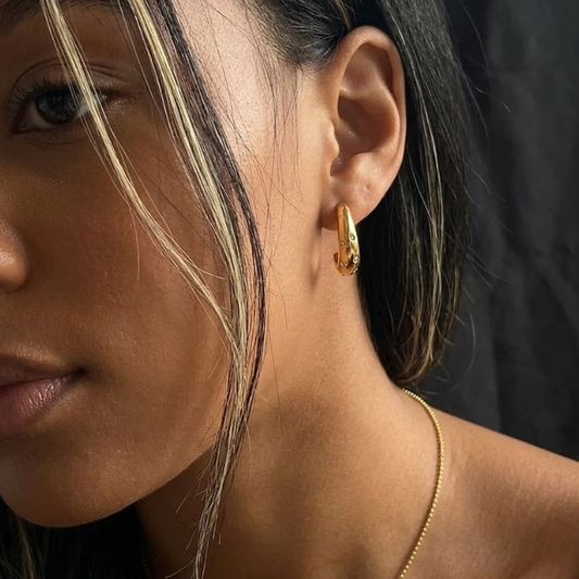 Celestia Pavé Curve Hoops