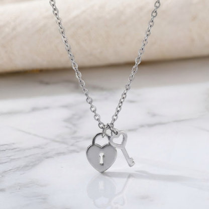 Clé d’Amour Lock & Key Necklace