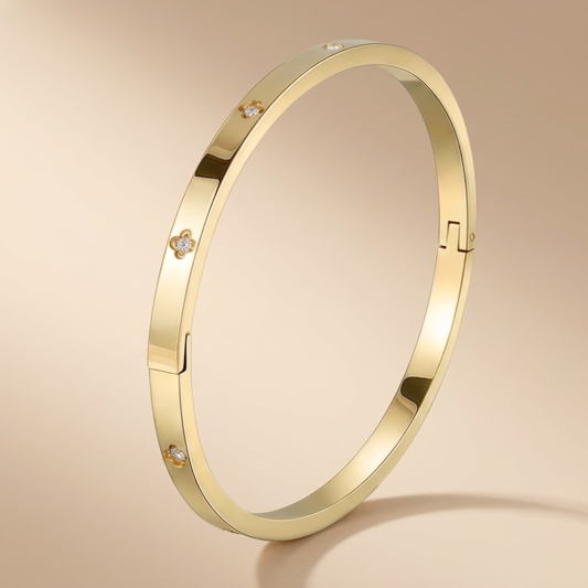 Elowen Clover Bangle