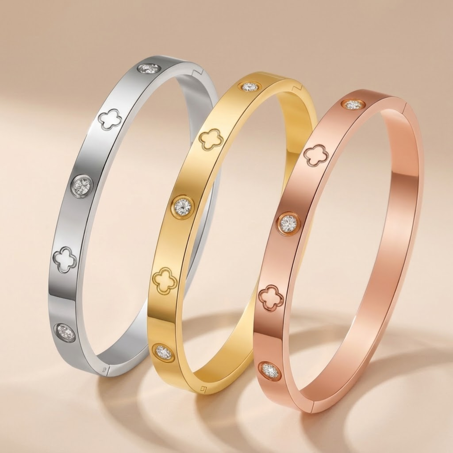 Elowen Étoile Clover Bangle