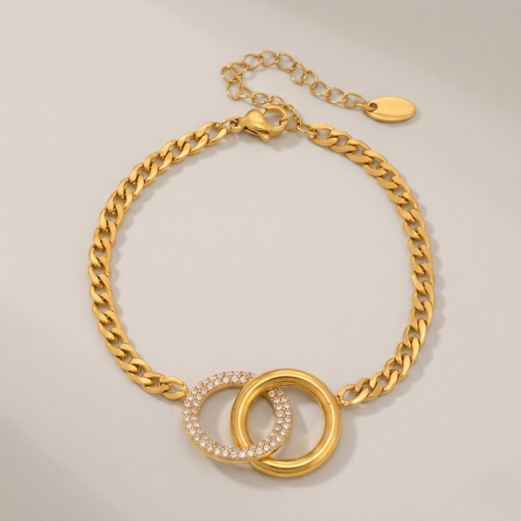 Eterna Link Circle Bracelet
