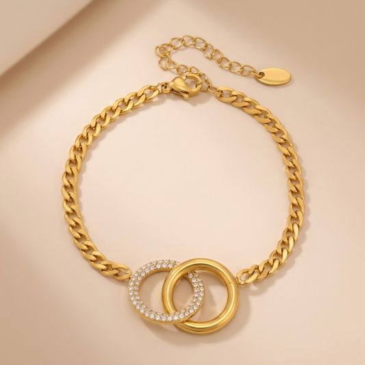 Eterna Link Circle Bracelet