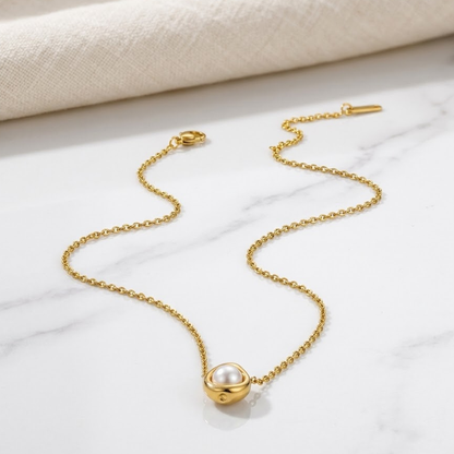 Pearléa Halo Necklace