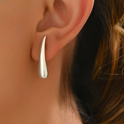 Solenne Sculpted Drop Earrings